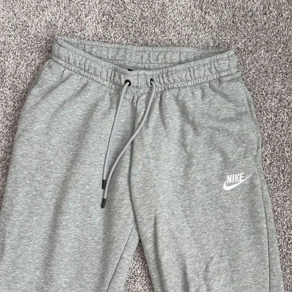 Nike Women’s Heather Gray Jogger Sweatpants - Size S - Picture 2 of 7